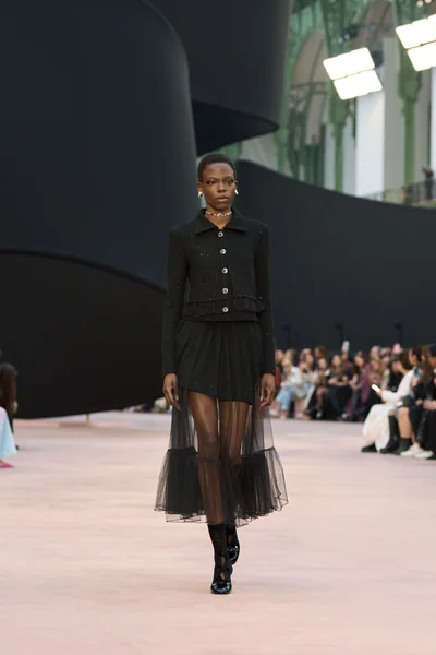Look 7